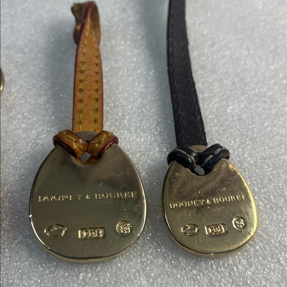 Dooney & Bourke Keychain & Hangtags - Picture 3 of 5
